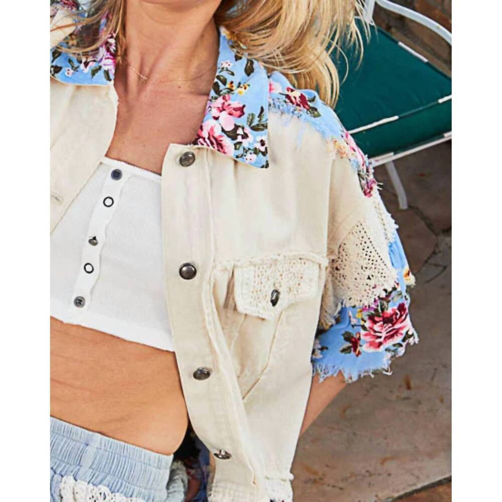 NEW POL floral button down half sleeve jacket in oatmilk  multi - Picture 3 of 3